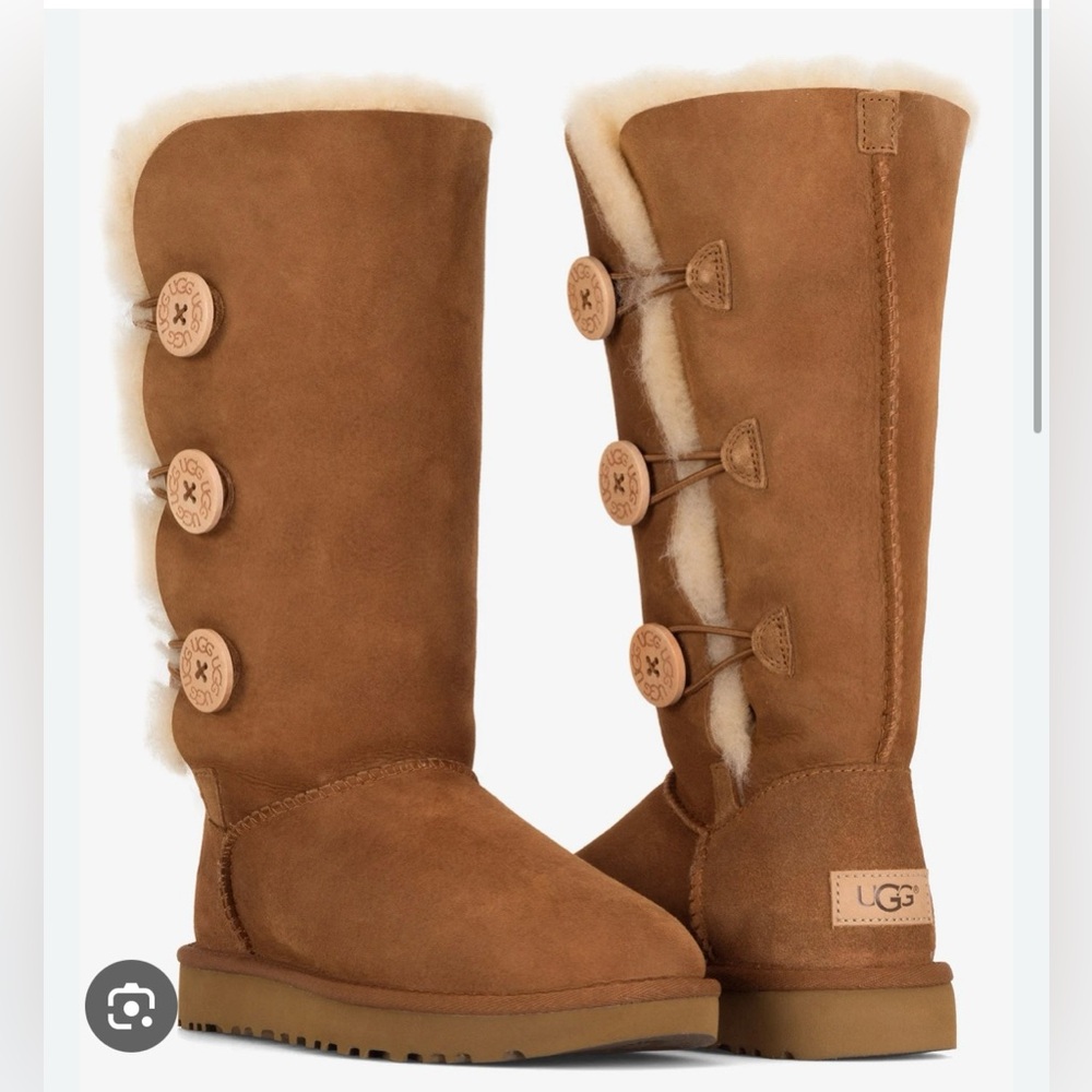 UGG Bailey Button Triplet II Boot in Chestnut